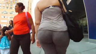 Bubble butt latina